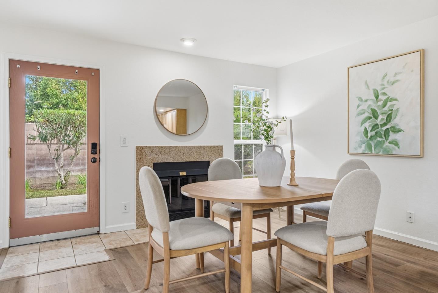 Detail Gallery Image 6 of 36 For 627 E El Camino Real #106,  Sunnyvale,  CA 94087 - 2 Beds | 2/1 Baths