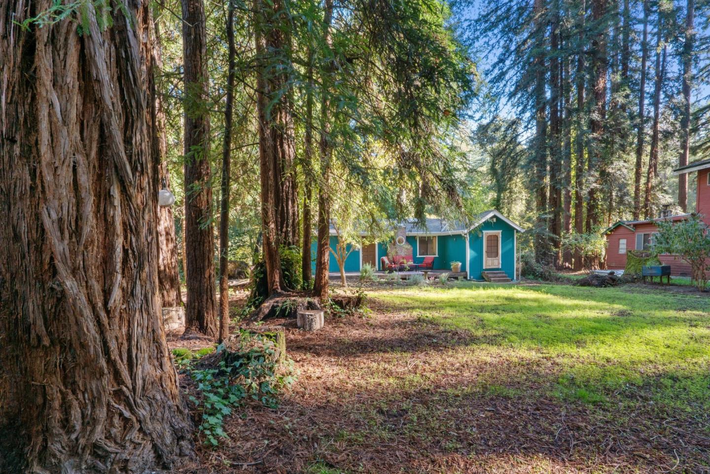 Detail Gallery Image 2 of 49 For 820 River Dr, Boulder Creek,  CA 95006 - 3 Beds | 2 Baths