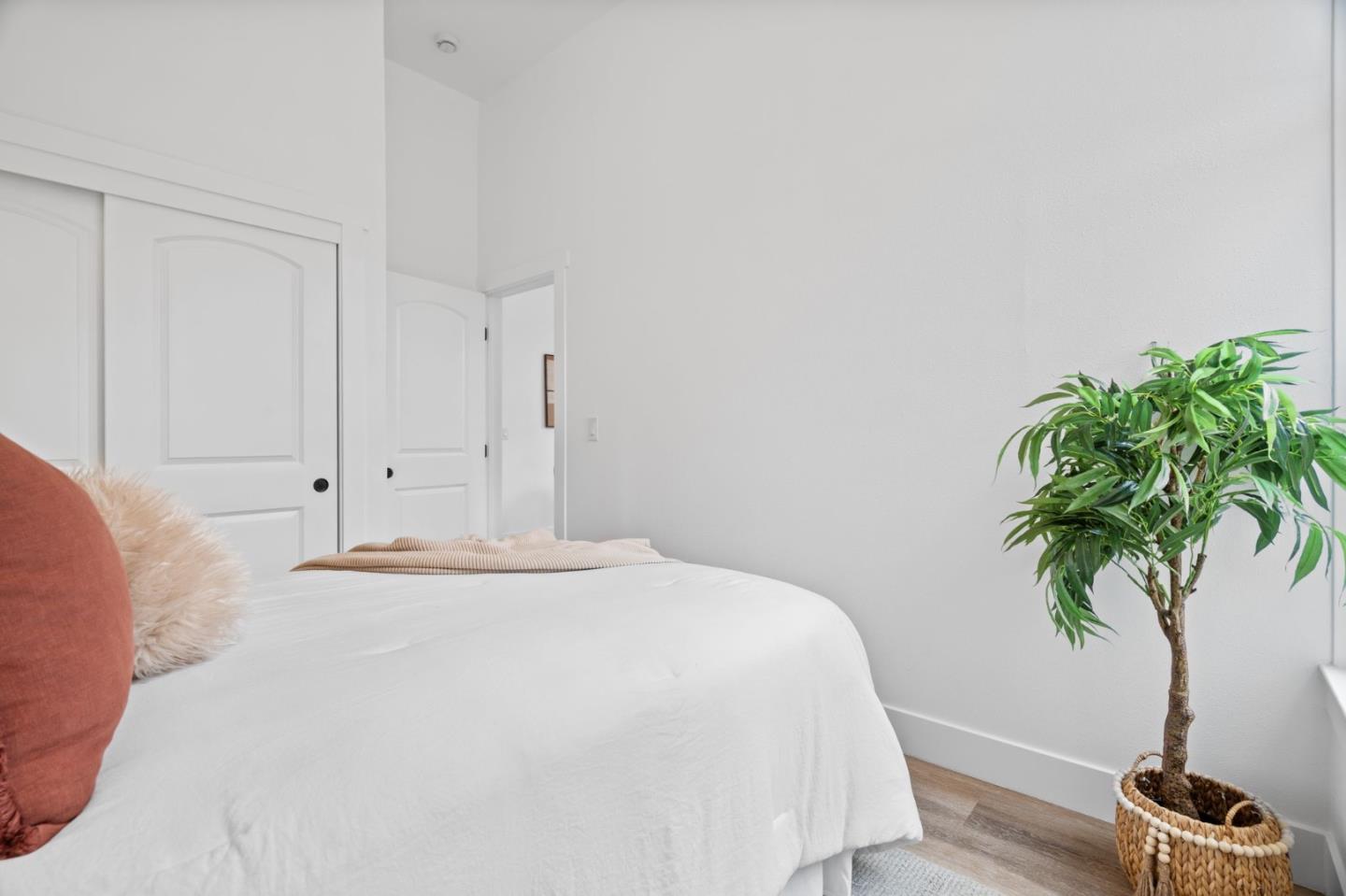 Detail Gallery Image 20 of 30 For 396 S 18th St, San Jose,  CA 95116 - – Beds | – Baths