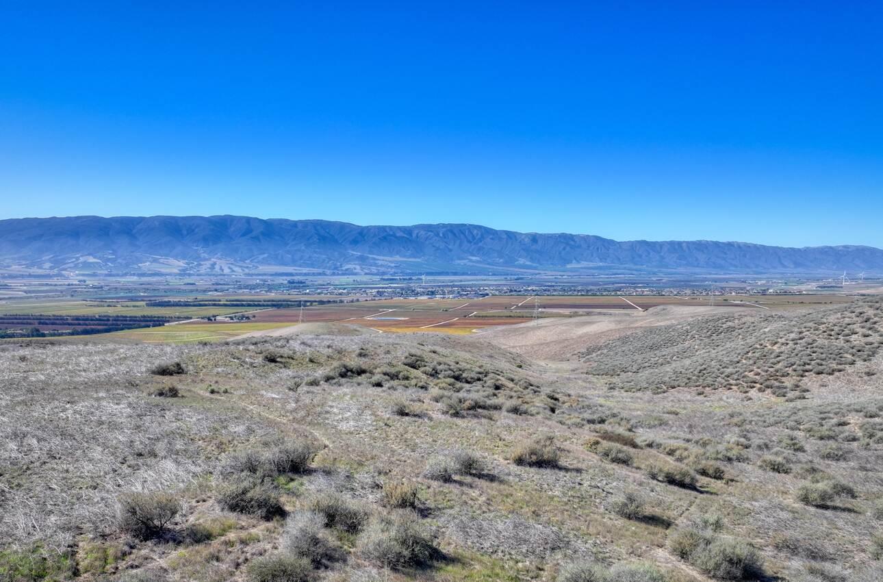 Detail Gallery Image 9 of 35 For 33900 Fabry Rd, Soledad,  CA 93960 - 2 Beds | 1/1 Baths