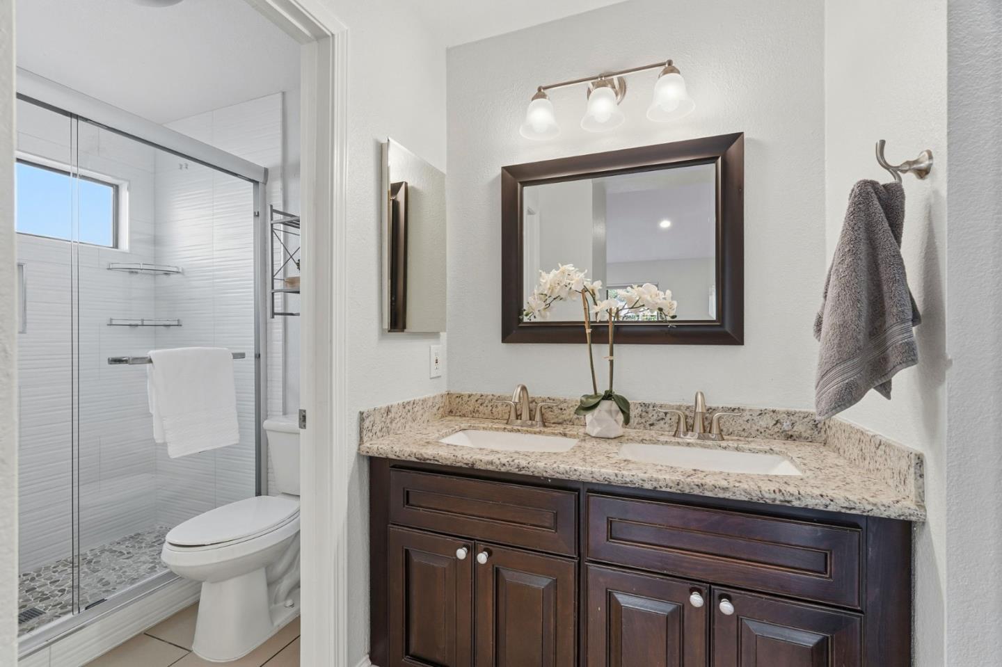 Detail Gallery Image 14 of 27 For 586 Old Evans Rd, Milpitas,  CA 95035 - 3 Beds | 2 Baths