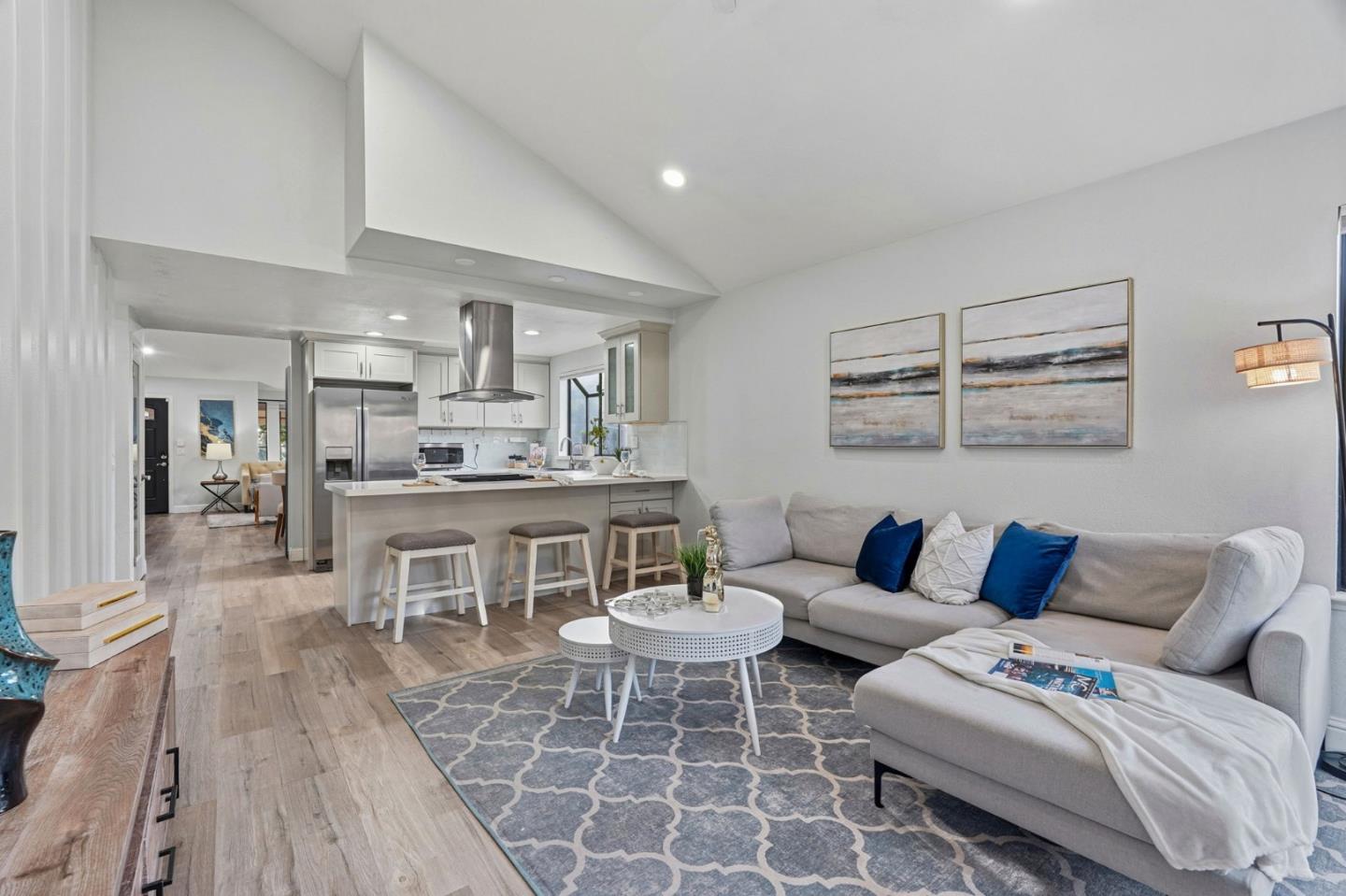 Detail Gallery Image 3 of 27 For 586 Old Evans Rd, Milpitas,  CA 95035 - 3 Beds | 2 Baths