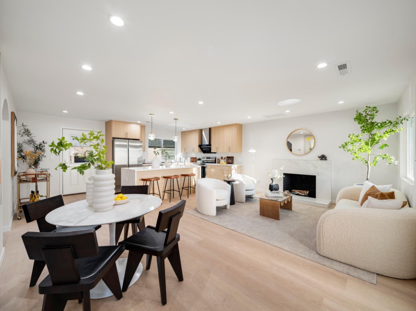 Detail Gallery Image 8 of 18 For 824 Jones Way, Campbell,  CA 95008 - 3 Beds | 2 Baths