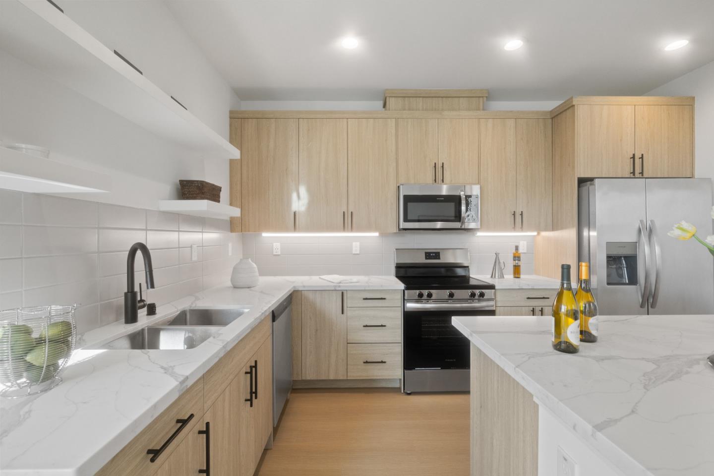 Detail Gallery Image 11 of 30 For 809 Fassler Ave, Pacifica,  CA 94044 - 3 Beds | 2/1 Baths