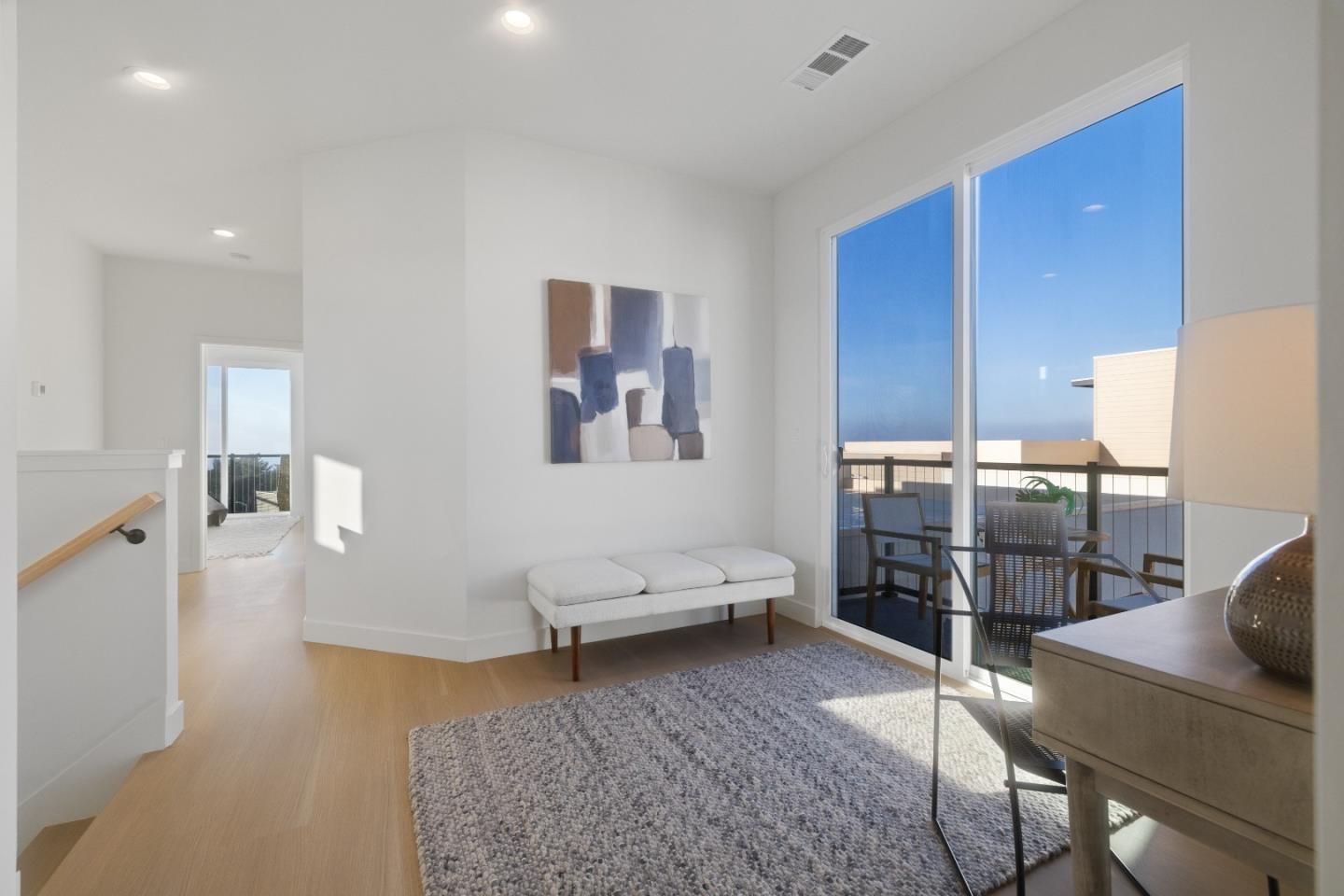 Detail Gallery Image 14 of 30 For 809 Fassler Ave, Pacifica,  CA 94044 - 3 Beds | 2/1 Baths