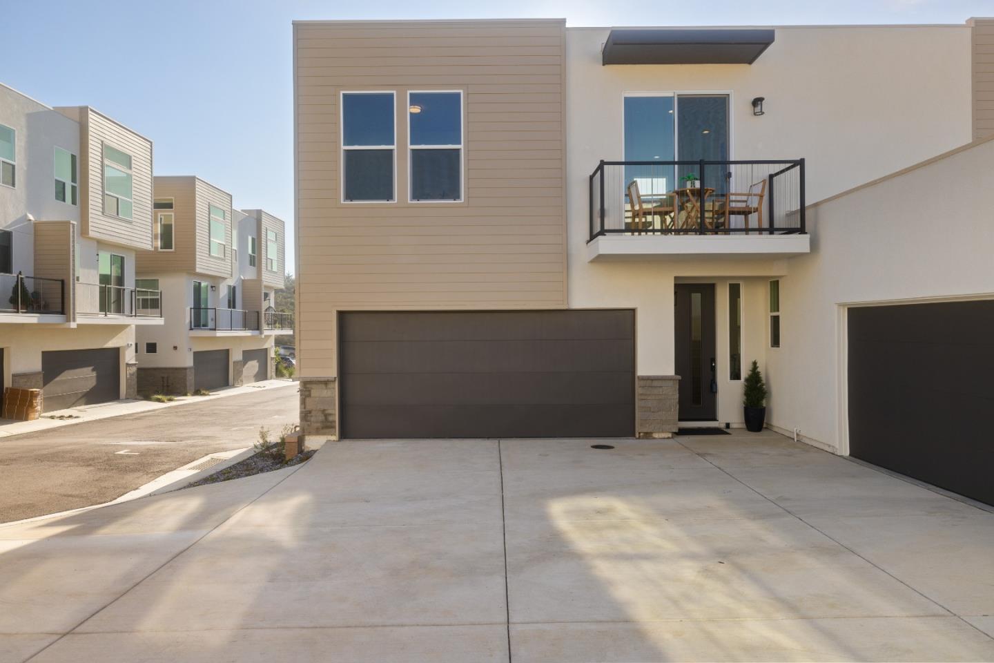 Detail Gallery Image 27 of 30 For 809 Fassler Ave, Pacifica,  CA 94044 - 3 Beds | 2/1 Baths