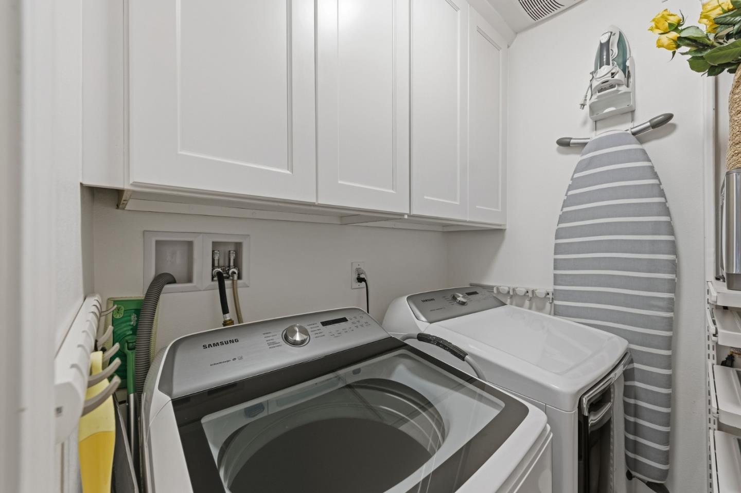 Detail Gallery Image 26 of 35 For 1115 Crestview Dr #2,  San Carlos,  CA 94070 - 2 Beds | 2 Baths