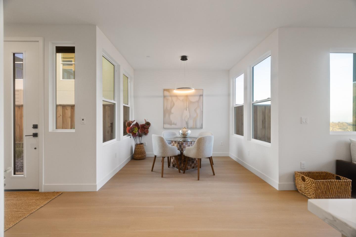 Detail Gallery Image 17 of 37 For 821 Fassler Ave, Pacifica,  CA 94044 - 3 Beds | 2/1 Baths