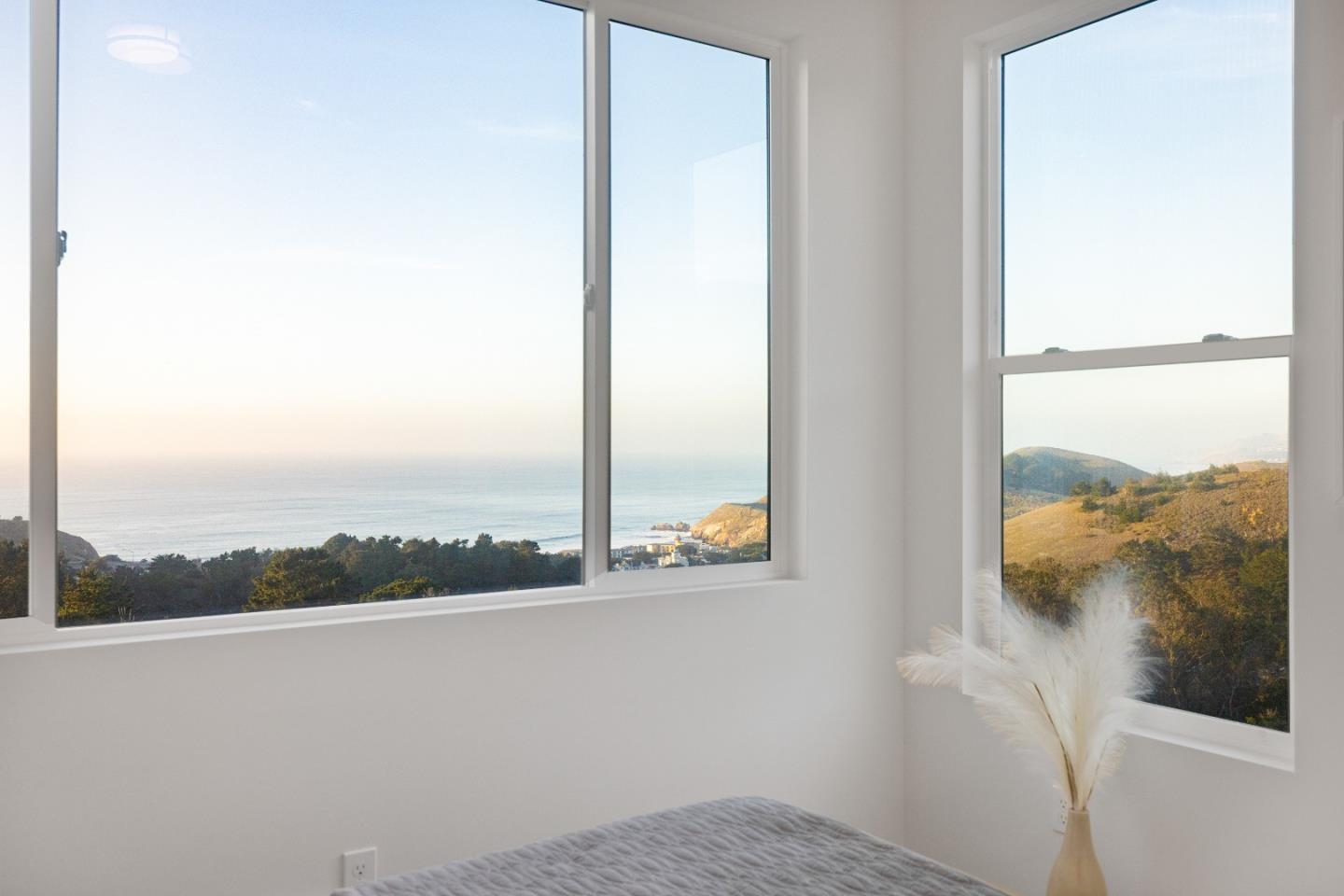 Detail Gallery Image 30 of 37 For 821 Fassler Ave, Pacifica,  CA 94044 - 3 Beds | 2/1 Baths