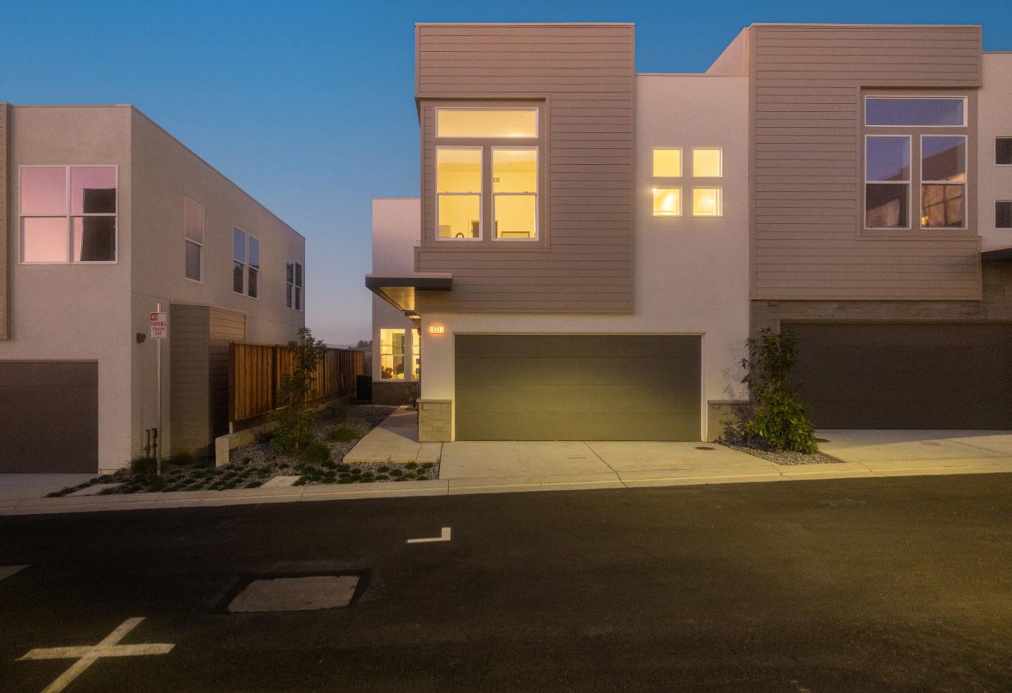 Detail Gallery Image 35 of 37 For 821 Fassler Ave, Pacifica,  CA 94044 - 3 Beds | 2/1 Baths