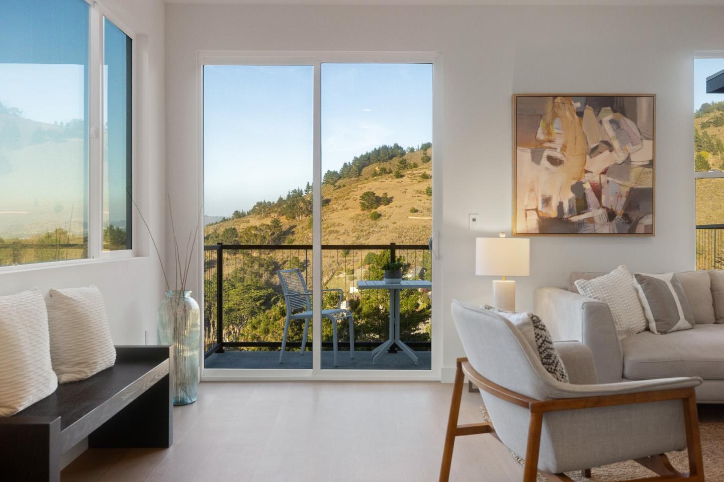 Detail Gallery Image 9 of 37 For 821 Fassler Ave, Pacifica,  CA 94044 - 3 Beds | 2/1 Baths