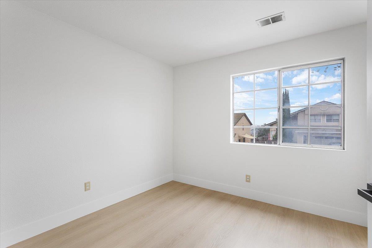 Detail Gallery Image 20 of 38 For 136 Olympic Dr, Vallejo,  CA 94589 - 4 Beds | 2/1 Baths