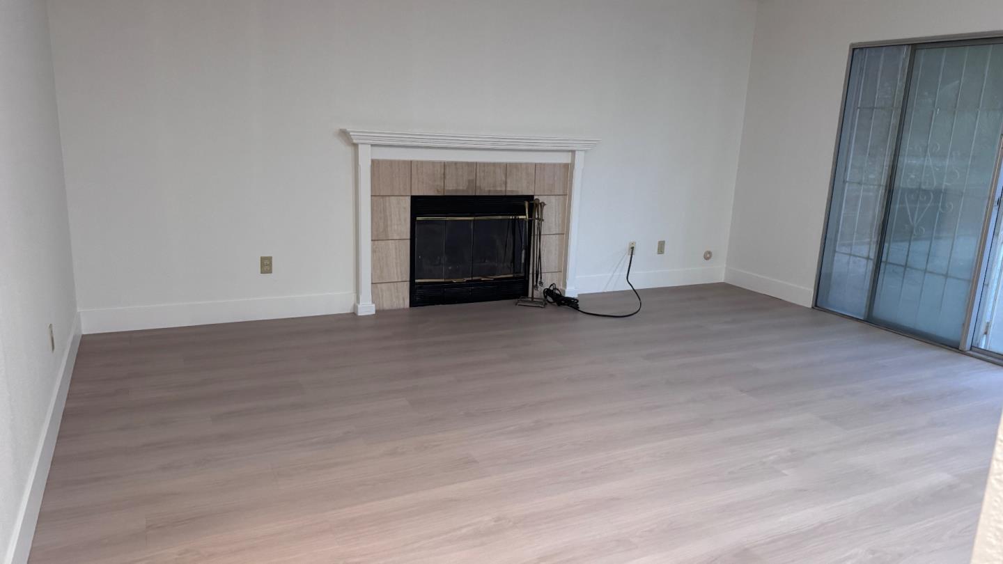 Detail Gallery Image 8 of 15 For 136 Olympic Dr, Vallejo,  CA 94589 - 4 Beds | 2/1 Baths