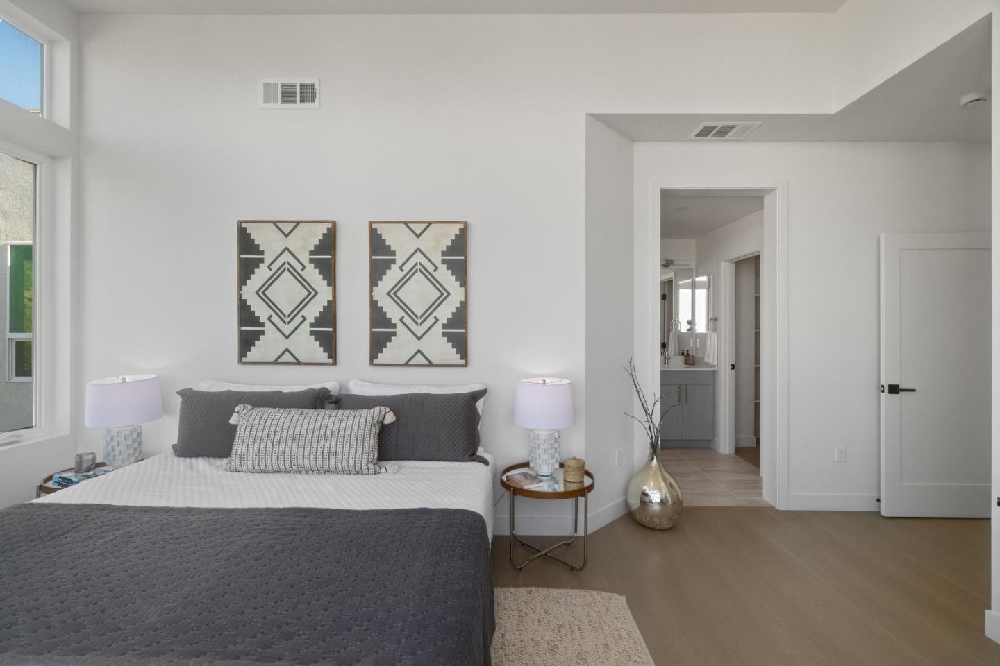 Detail Gallery Image 23 of 39 For 827 Fassler Ave, Pacifica,  CA 94044 - 4 Beds | 3/1 Baths