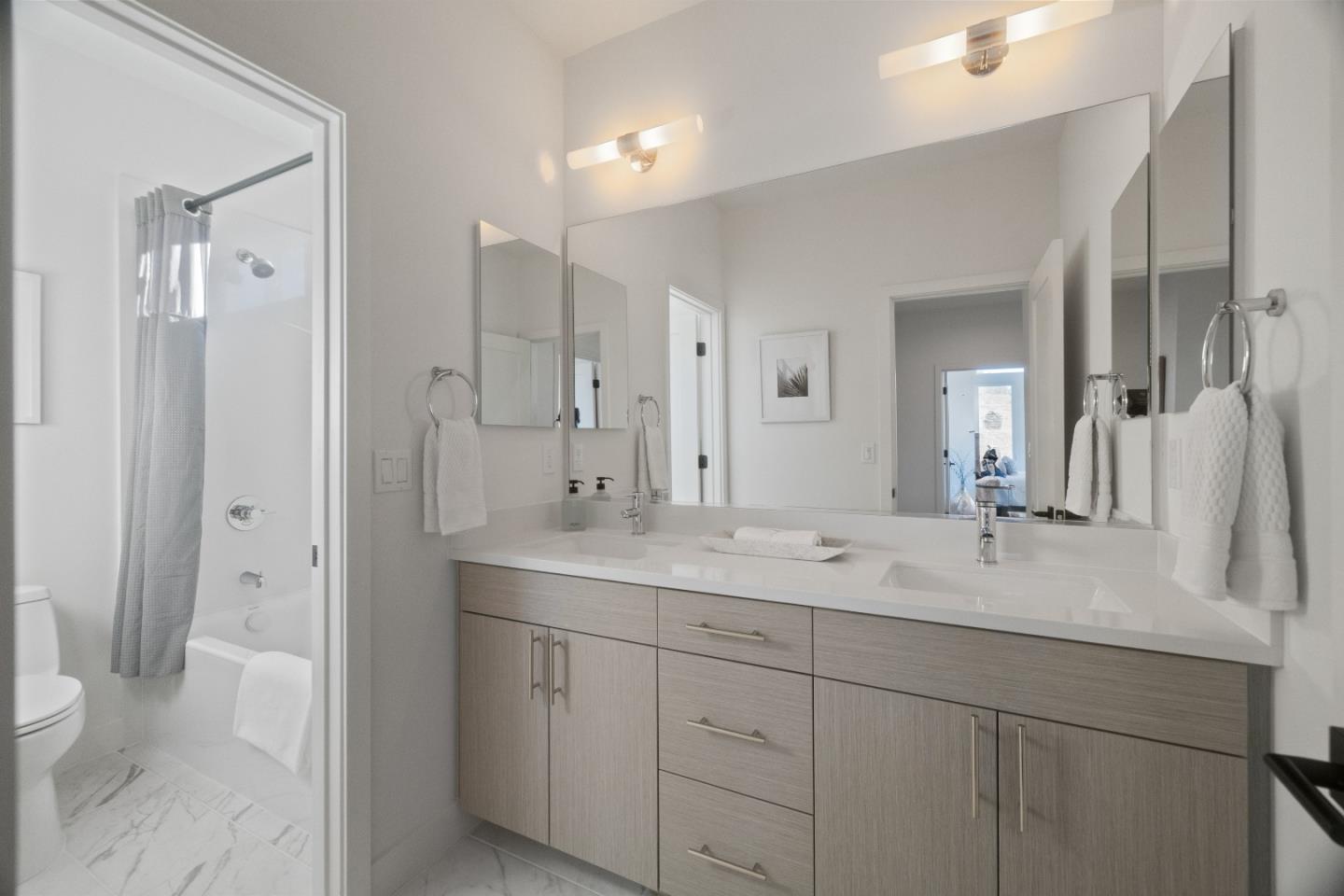 Detail Gallery Image 31 of 39 For 827 Fassler Ave, Pacifica,  CA 94044 - 4 Beds | 3/1 Baths