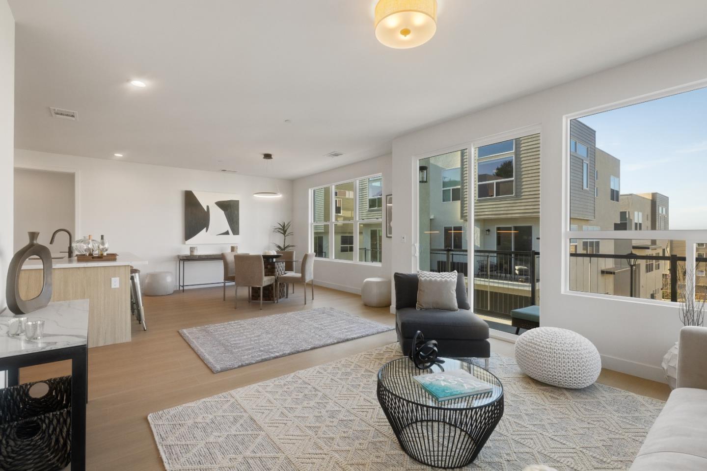 Detail Gallery Image 5 of 39 For 827 Fassler Ave, Pacifica,  CA 94044 - 4 Beds | 3/1 Baths