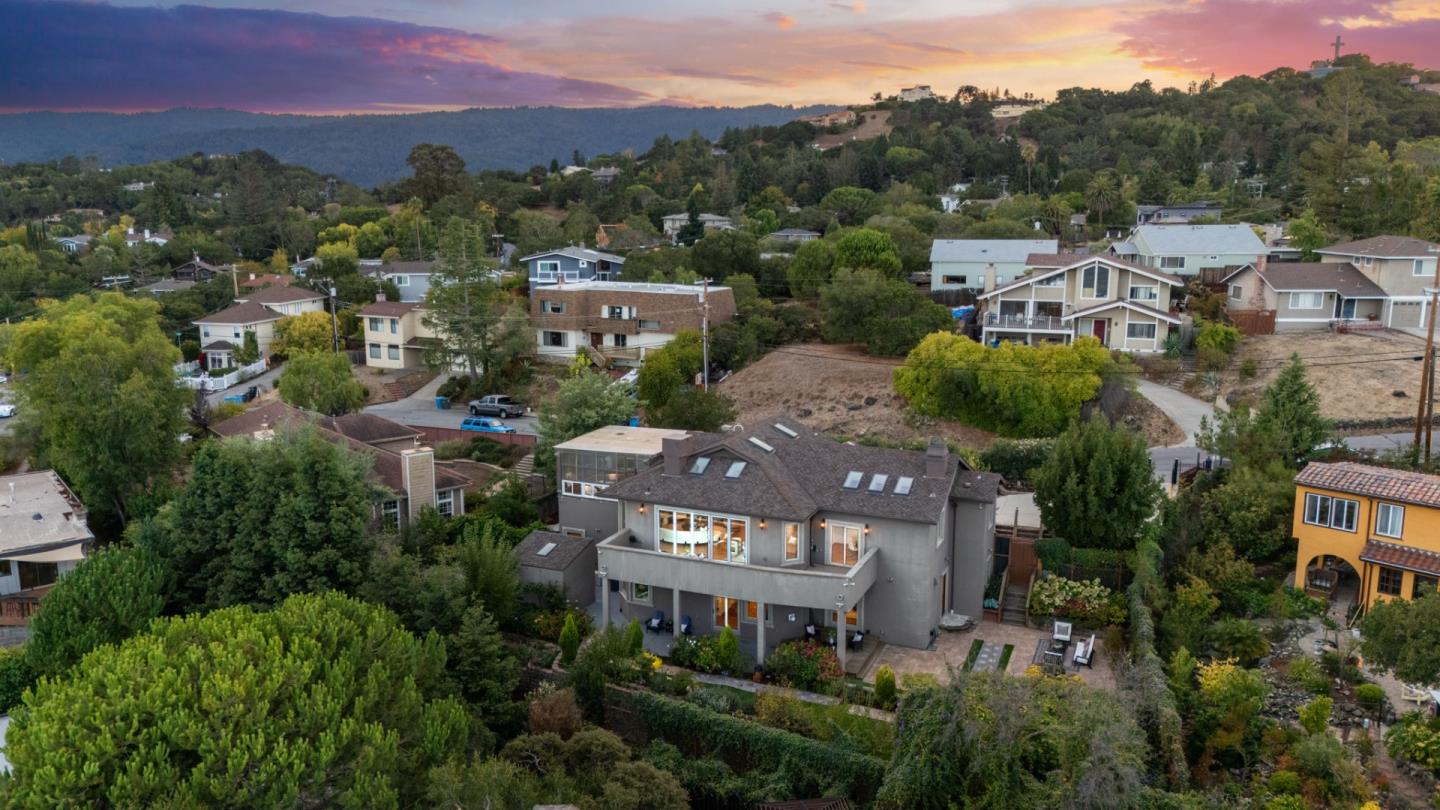 Detail Gallery Image 83 of 94 For 841 Bayview Way, Redwood City,  CA 94062 - 4 Beds | 5 Baths