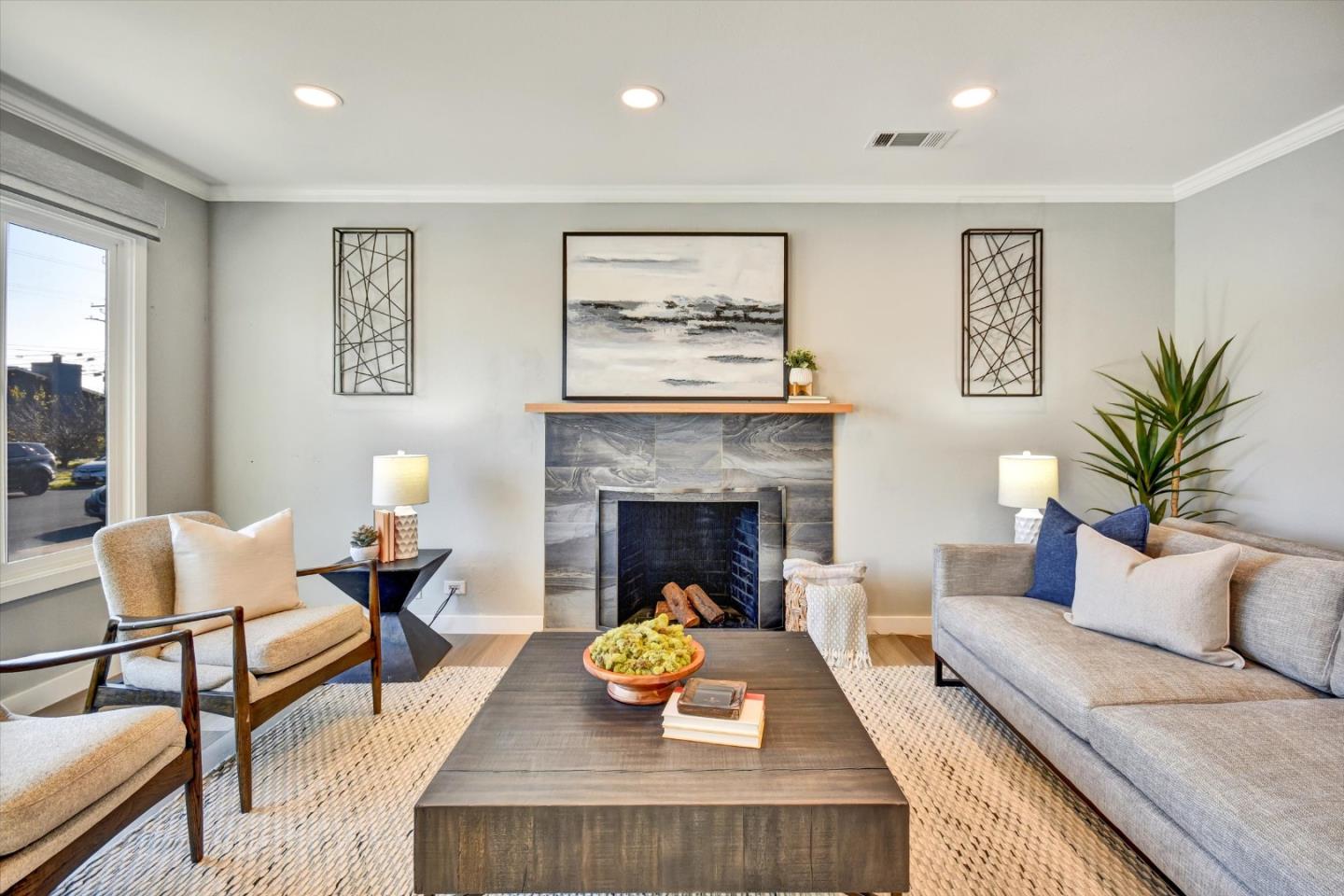 Detail Gallery Image 3 of 39 For 413 Ferndale Ave, South San Francisco,  CA 94080 - 3 Beds | 1 Baths