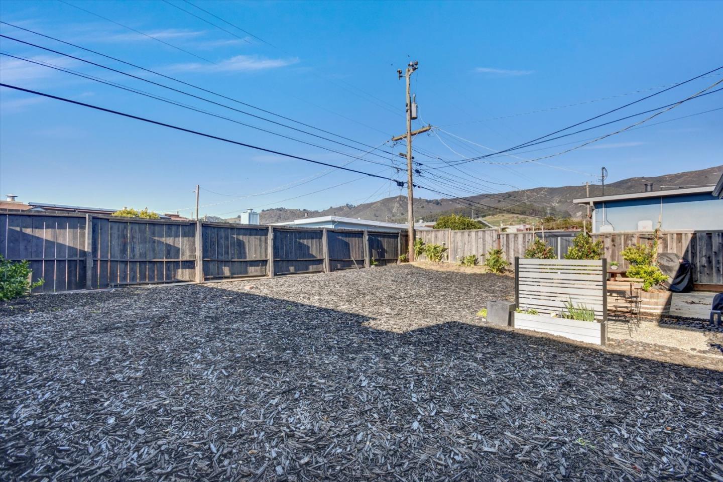 Detail Gallery Image 33 of 39 For 413 Ferndale Ave, South San Francisco,  CA 94080 - 3 Beds | 1 Baths