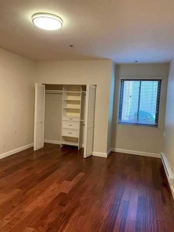 Detail Gallery Image 8 of 11 For 1435 Bellevue Ave, Burlingame,  CA 94010 - 2 Beds | 2 Baths