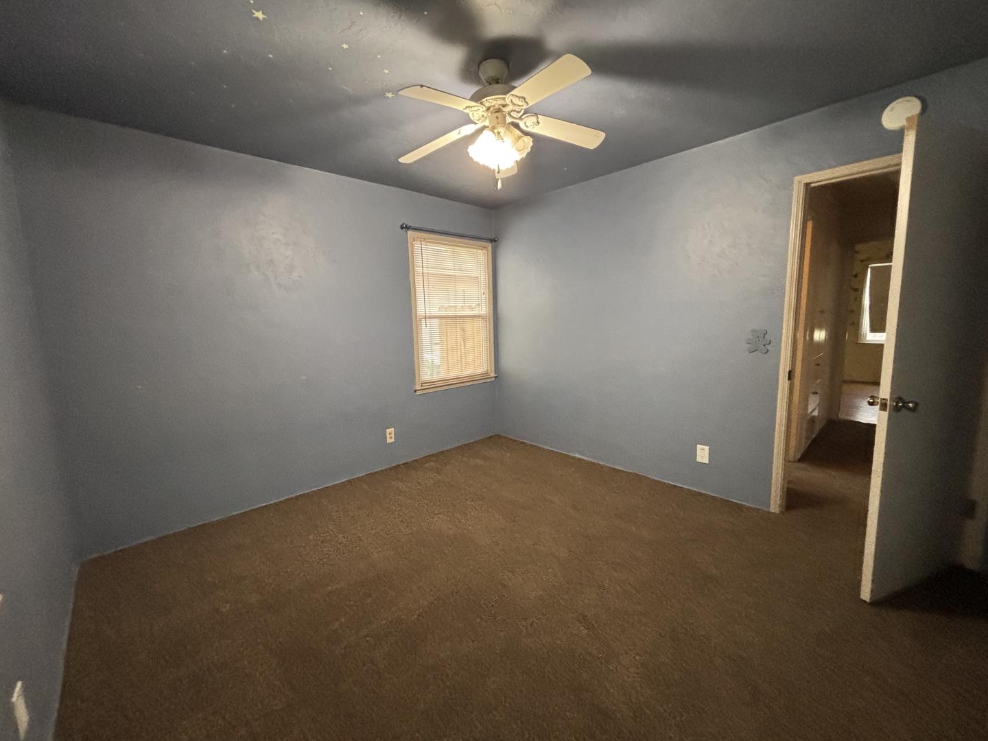 Detail Gallery Image 3 of 12 For 1441 W 20th St, Merced,  CA 95340 - 2 Beds | 1 Baths