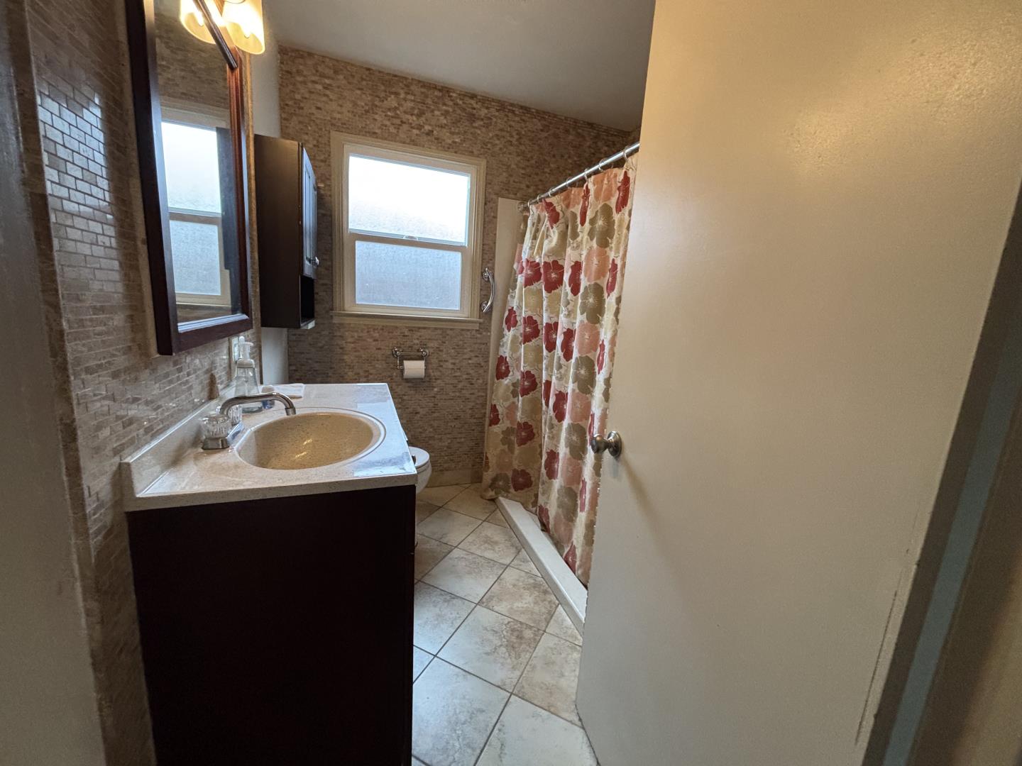 Detail Gallery Image 4 of 12 For 1441 W 20th St, Merced,  CA 95340 - 2 Beds | 1 Baths