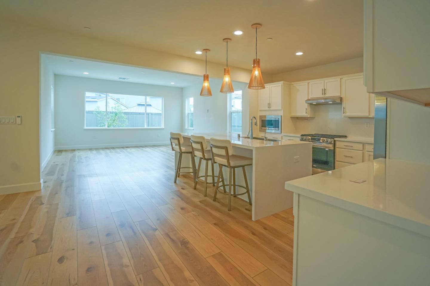 Detail Gallery Image 12 of 55 For 4124 Maddy Ave, Tracy,  CA 95377 - 5 Beds | 3 Baths