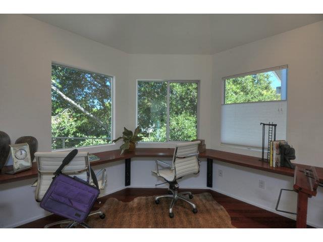 Detail Gallery Image 14 of 18 For 171 Cowper St a,  Palo Alto,  CA 94301 - 3 Beds | 2/1 Baths