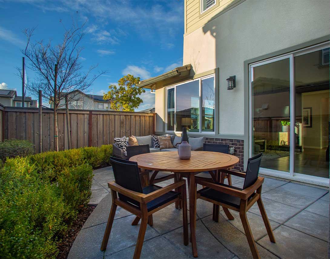 Detail Gallery Image 4 of 23 For 2426 Lake Club, Fairfield,  CA 94533 - 4 Beds | 3/1 Baths