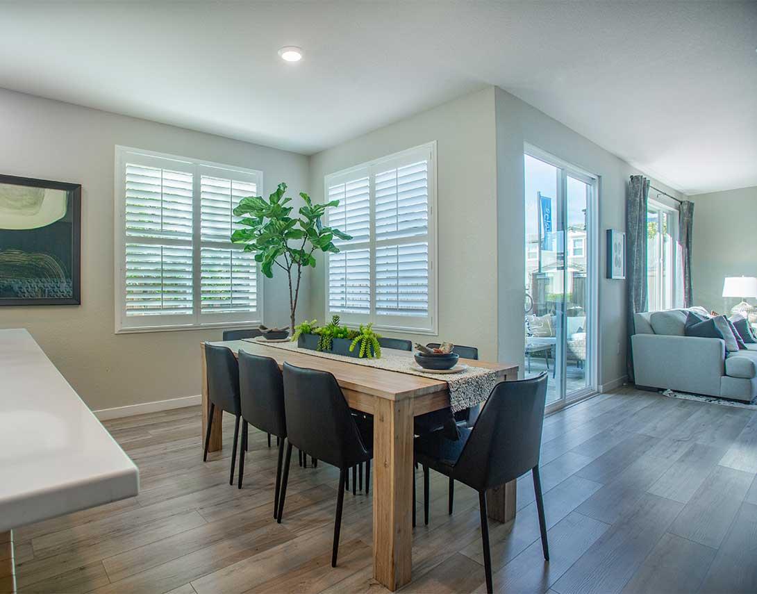 Detail Gallery Image 8 of 23 For 2426 Lake Club, Fairfield,  CA 94533 - 4 Beds | 3/1 Baths