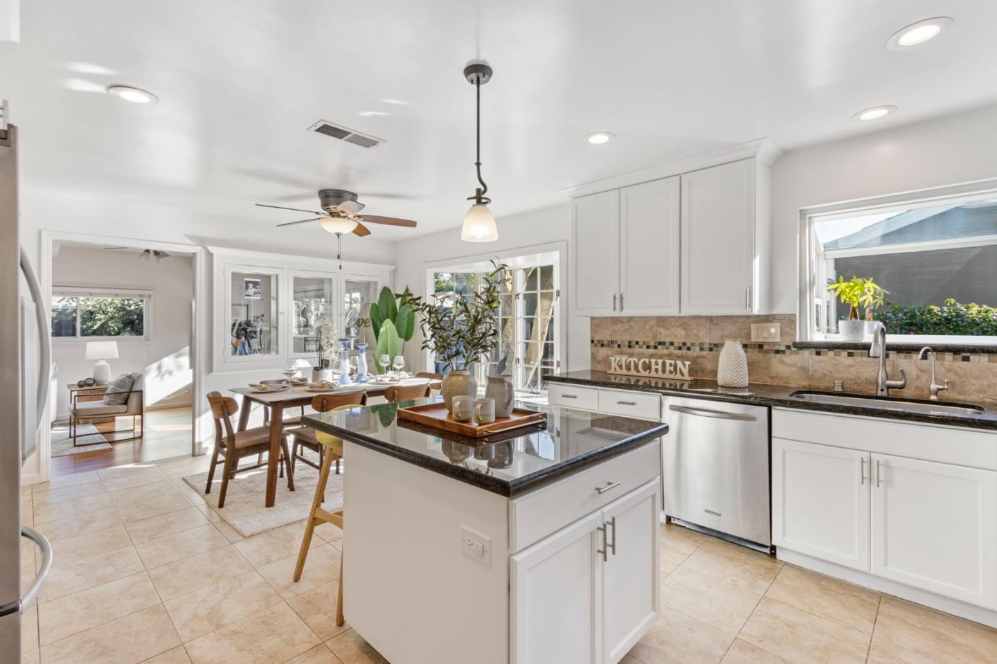 Detail Gallery Image 10 of 48 For 618 Azule Ave, San Jose,  CA 95123 - 3 Beds | 2 Baths