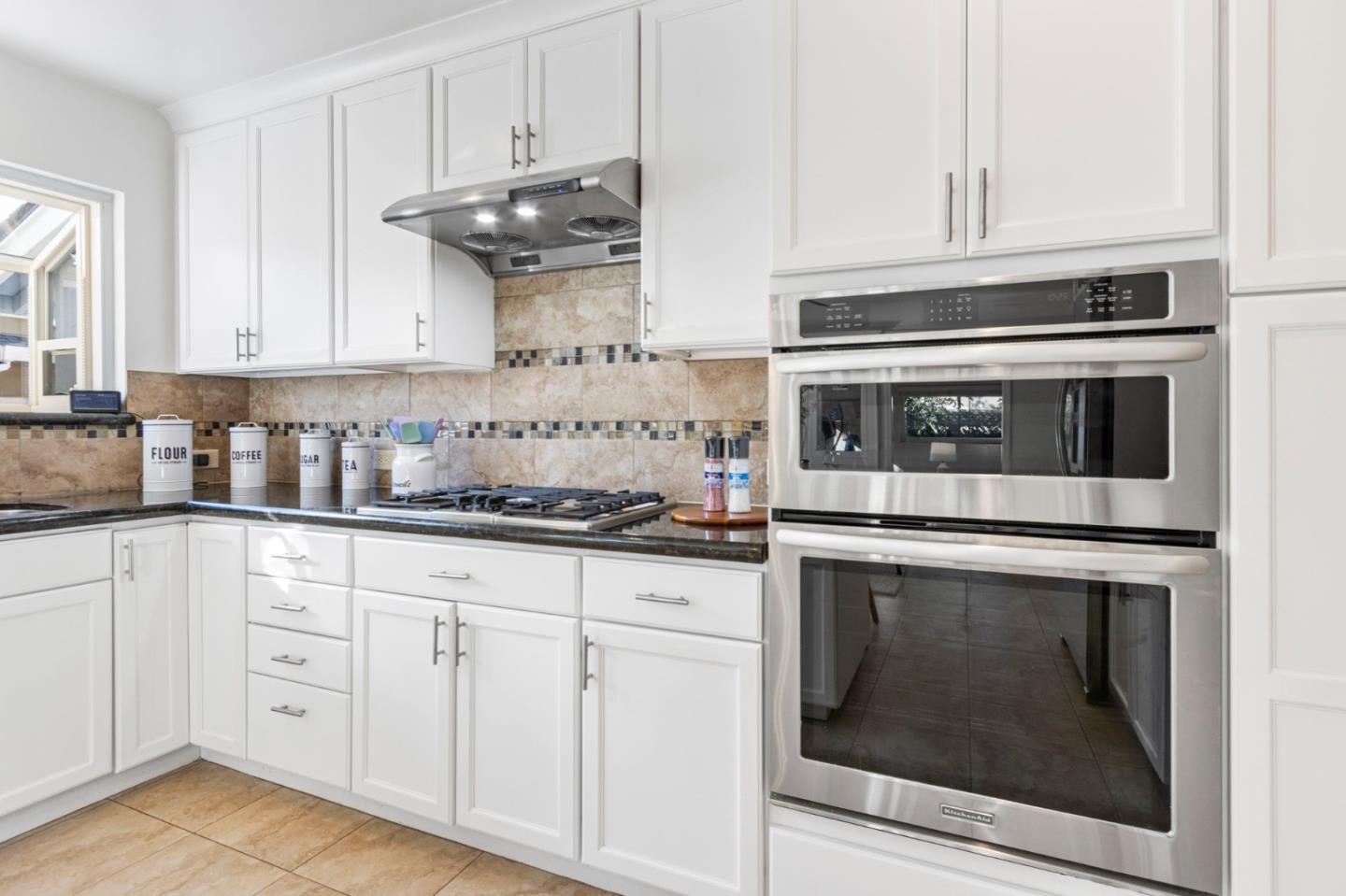 Detail Gallery Image 14 of 48 For 618 Azule Ave, San Jose,  CA 95123 - 3 Beds | 2 Baths