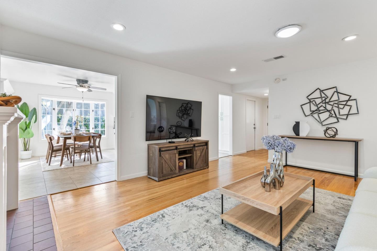 Detail Gallery Image 7 of 48 For 618 Azule Ave, San Jose,  CA 95123 - 3 Beds | 2 Baths