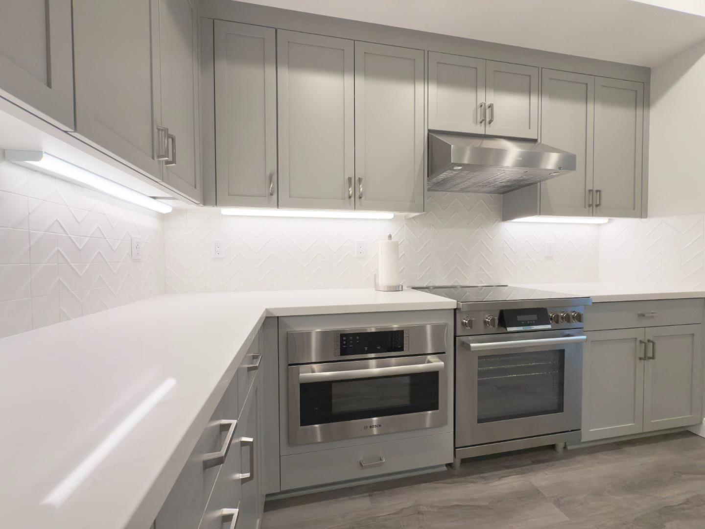 Detail Gallery Image 10 of 31 For 1303 Besra Ter #7,  Sunnyvale,  CA 94087 - 3 Beds | 2 Baths