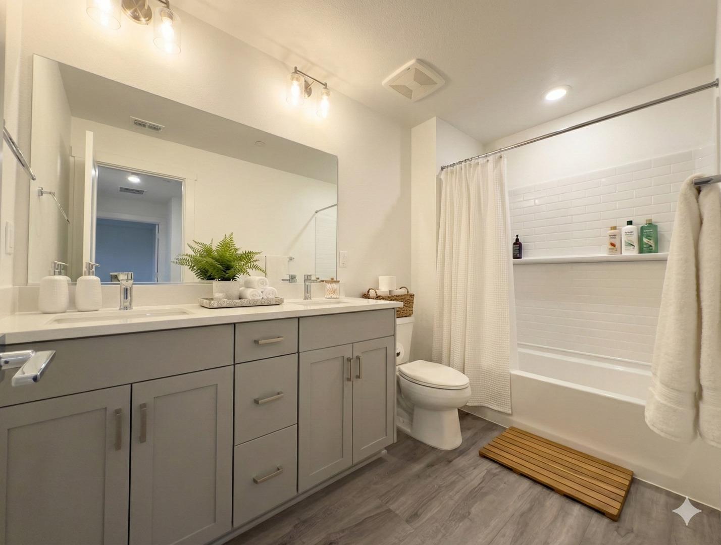 Detail Gallery Image 24 of 31 For 1303 Besra Ter #7,  Sunnyvale,  CA 94087 - 3 Beds | 2 Baths