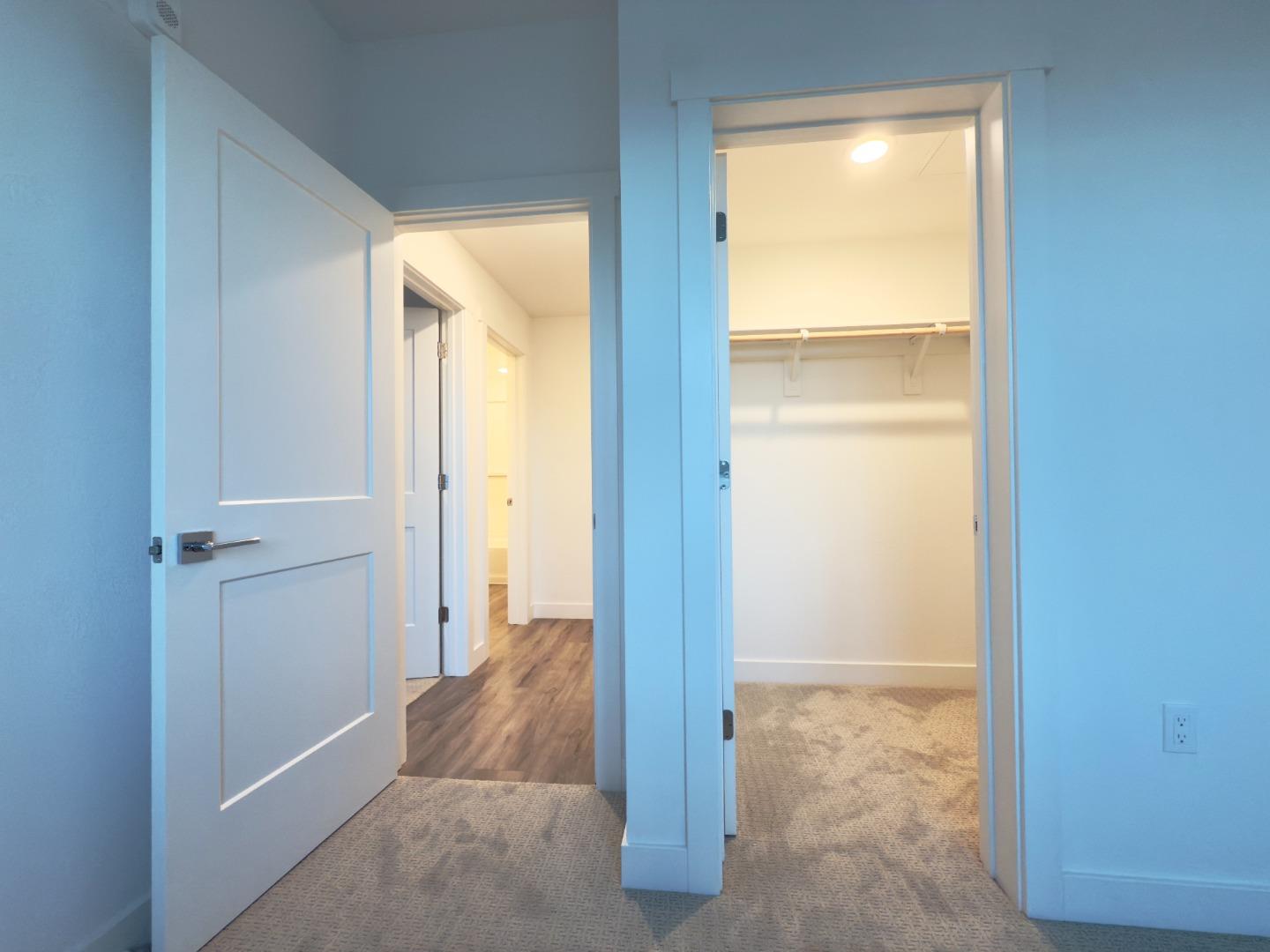 Detail Gallery Image 27 of 31 For 1303 Besra Ter #7,  Sunnyvale,  CA 94087 - 3 Beds | 2 Baths