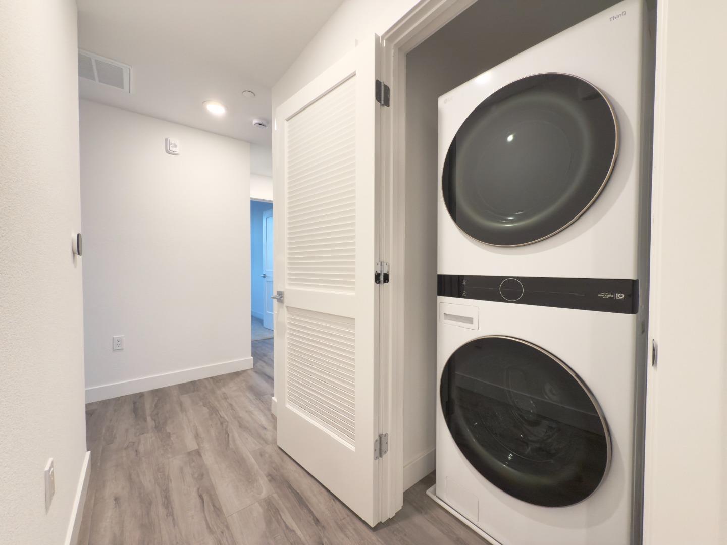 Detail Gallery Image 28 of 31 For 1303 Besra Ter #7,  Sunnyvale,  CA 94087 - 3 Beds | 2 Baths