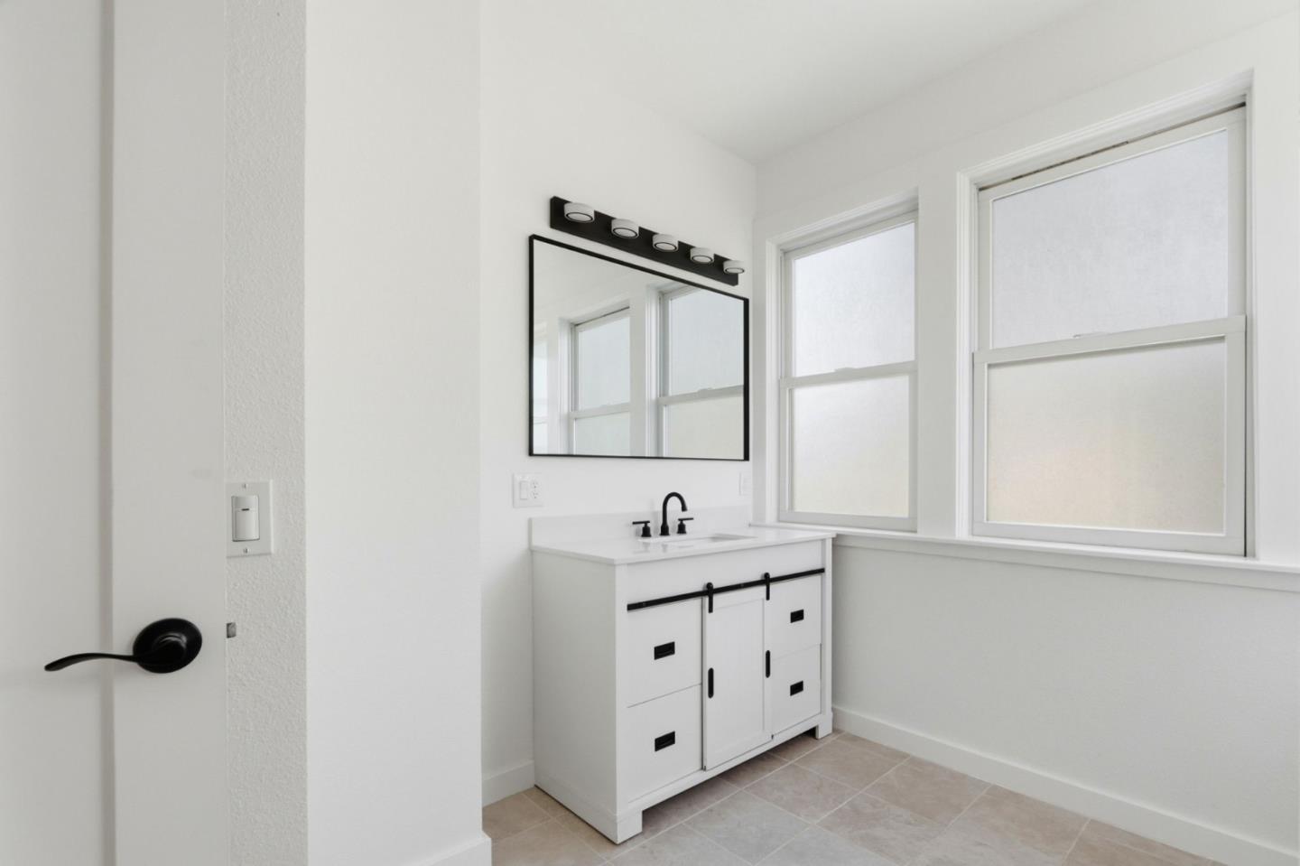 Detail Gallery Image 7 of 8 For 140 E Reed St #3,  San Jose,  CA 95112 - 2 Beds | 1 Baths