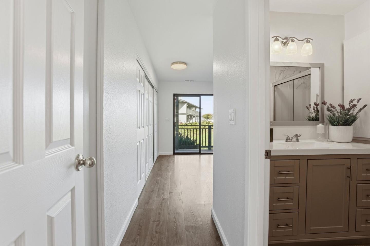 Detail Gallery Image 18 of 30 For 166 Kern St #18,  Salinas,  CA 93905 - 2 Beds | 2 Baths