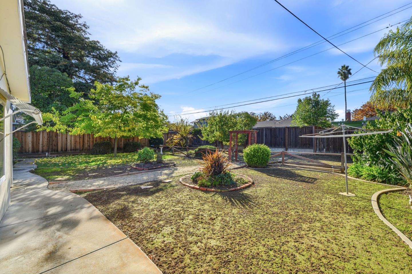 Detail Gallery Image 23 of 42 For 4975 Bel Escou Dr, San Jose,  CA 95124 - 3 Beds | 2 Baths