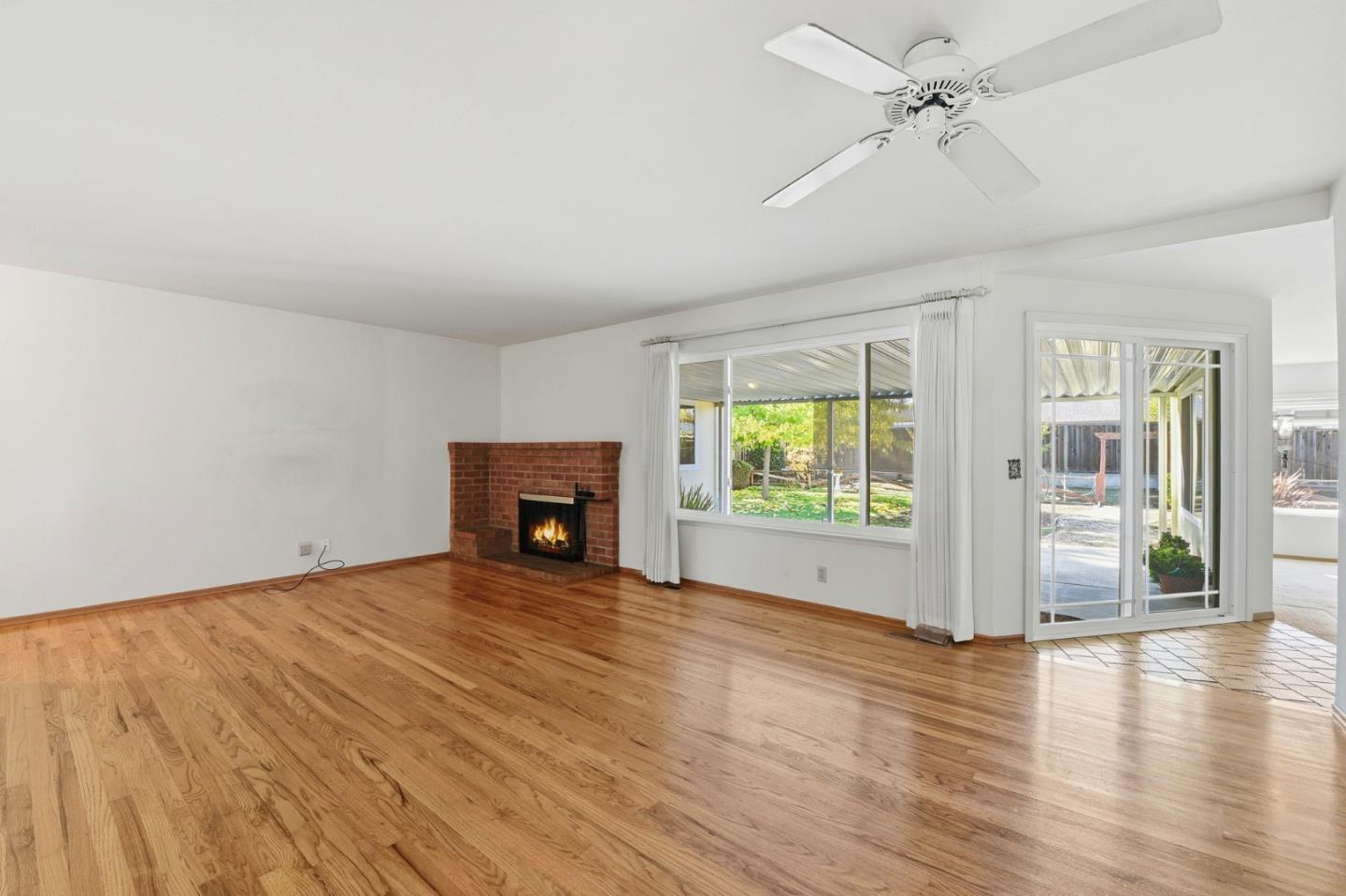 Detail Gallery Image 25 of 42 For 4975 Bel Escou Dr, San Jose,  CA 95124 - 3 Beds | 2 Baths