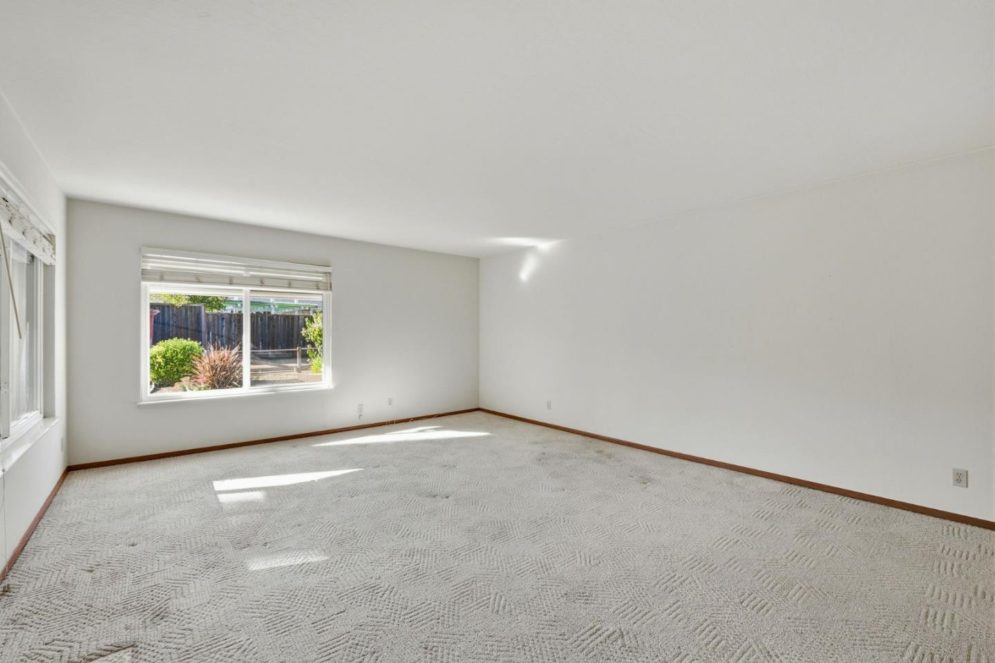 Detail Gallery Image 28 of 42 For 4975 Bel Escou Dr, San Jose,  CA 95124 - 3 Beds | 2 Baths