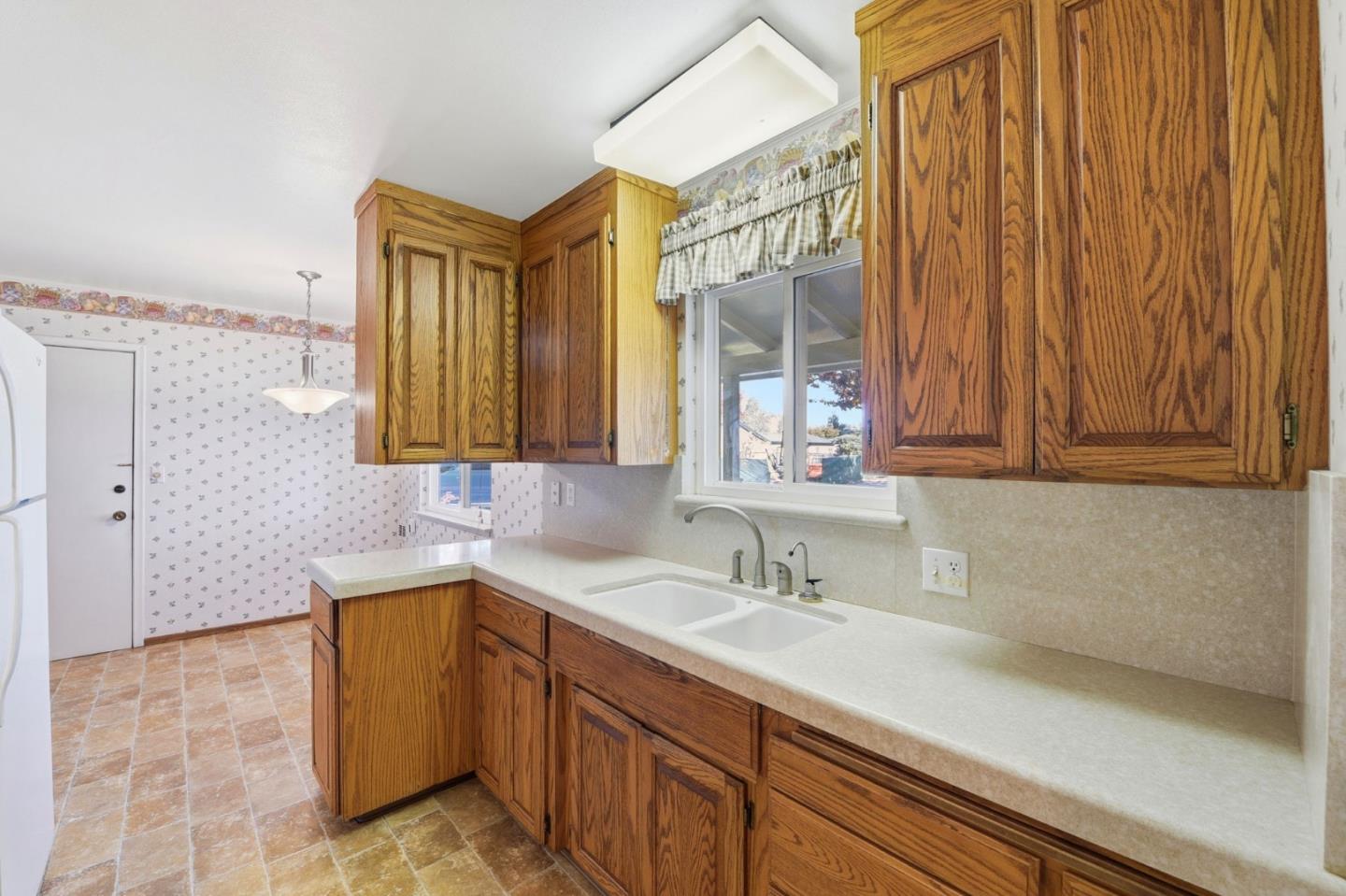 Detail Gallery Image 31 of 42 For 4975 Bel Escou Dr, San Jose,  CA 95124 - 3 Beds | 2 Baths