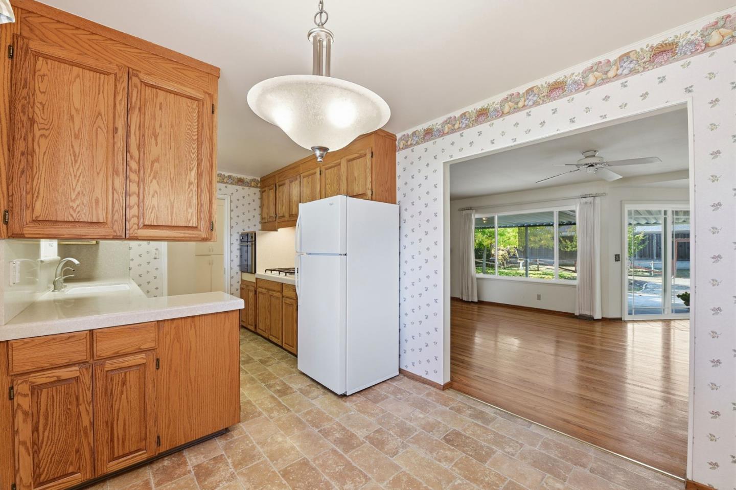 Detail Gallery Image 35 of 42 For 4975 Bel Escou Dr, San Jose,  CA 95124 - 3 Beds | 2 Baths