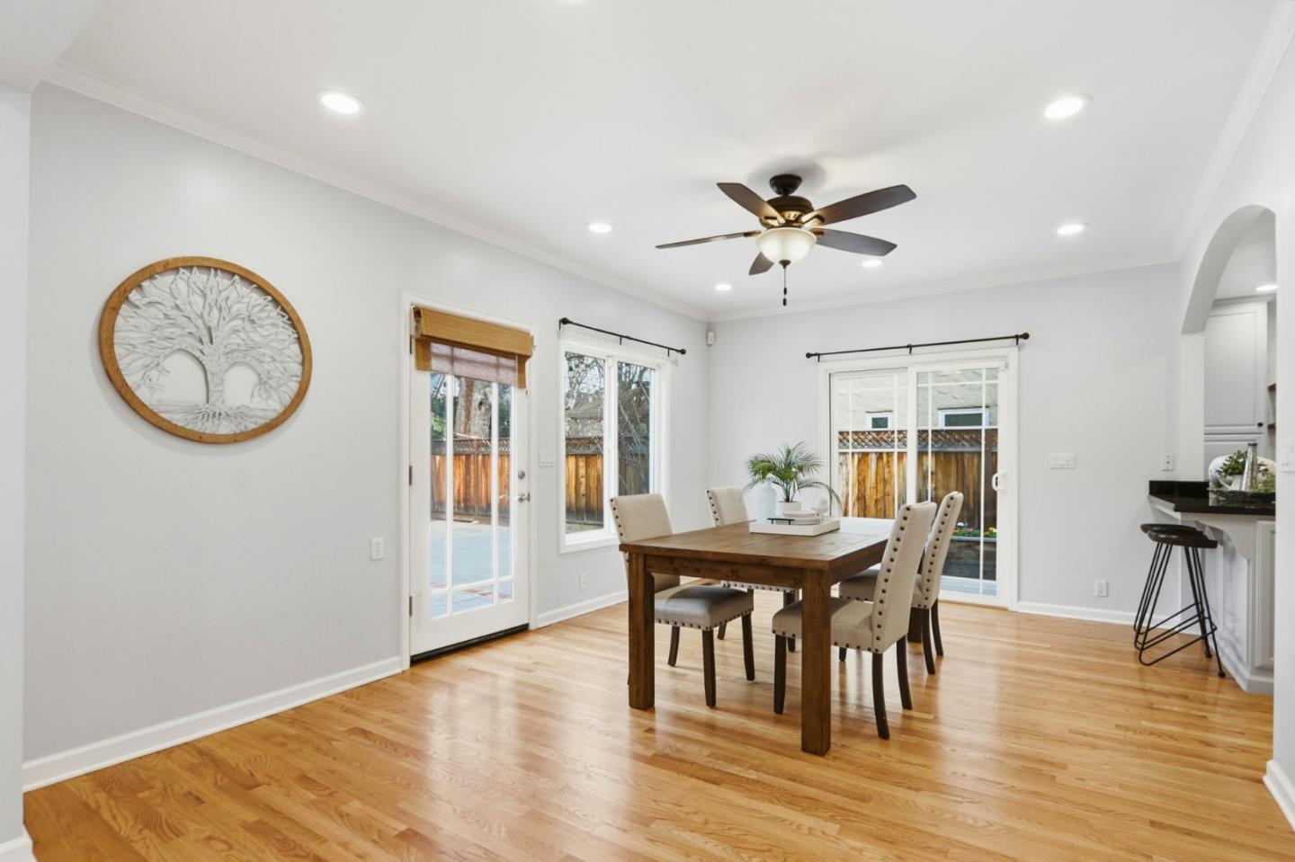 Detail Gallery Image 12 of 39 For 1127 Norval Way, San Jose,  CA 95125 - 5 Beds | 2/1 Baths