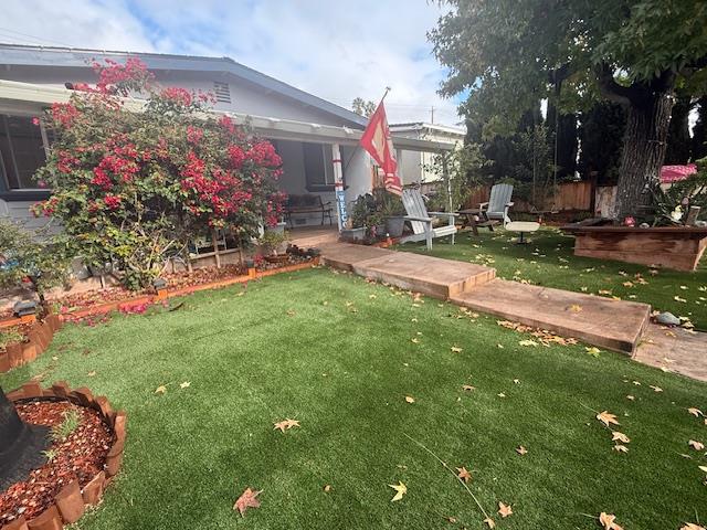 Detail Gallery Image 2 of 6 For 10170 Meadow Ln, San Jose,  CA 95127 - 3 Beds | 1 Baths