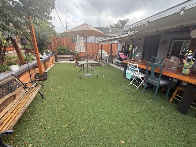 Detail Gallery Image 5 of 6 For 10170 Meadow Ln, San Jose,  CA 95127 - 3 Beds | 1 Baths