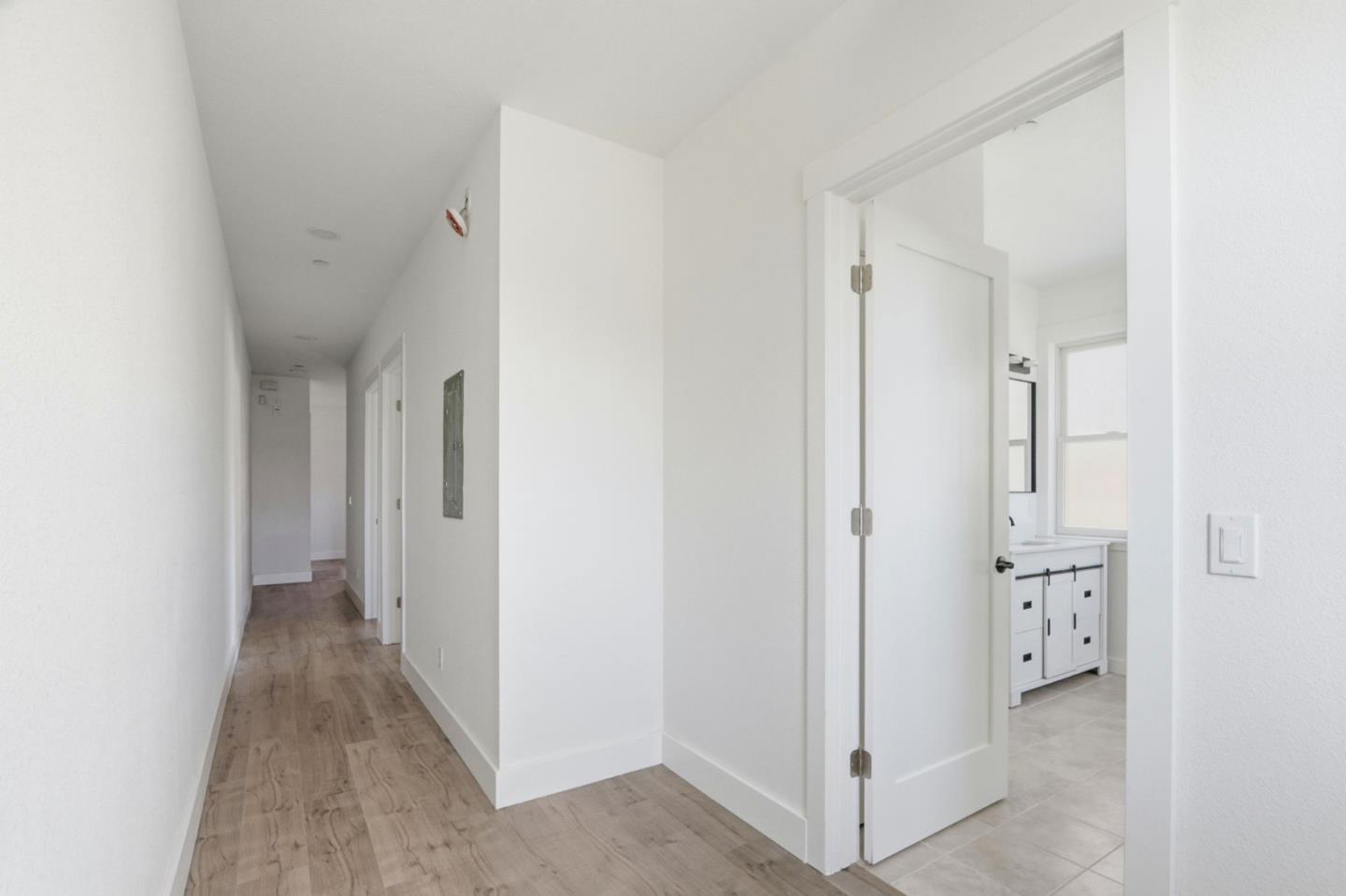 Detail Gallery Image 8 of 9 For 140 E Reed St #4,  San Jose,  CA 95112 - 2 Beds | 1 Baths