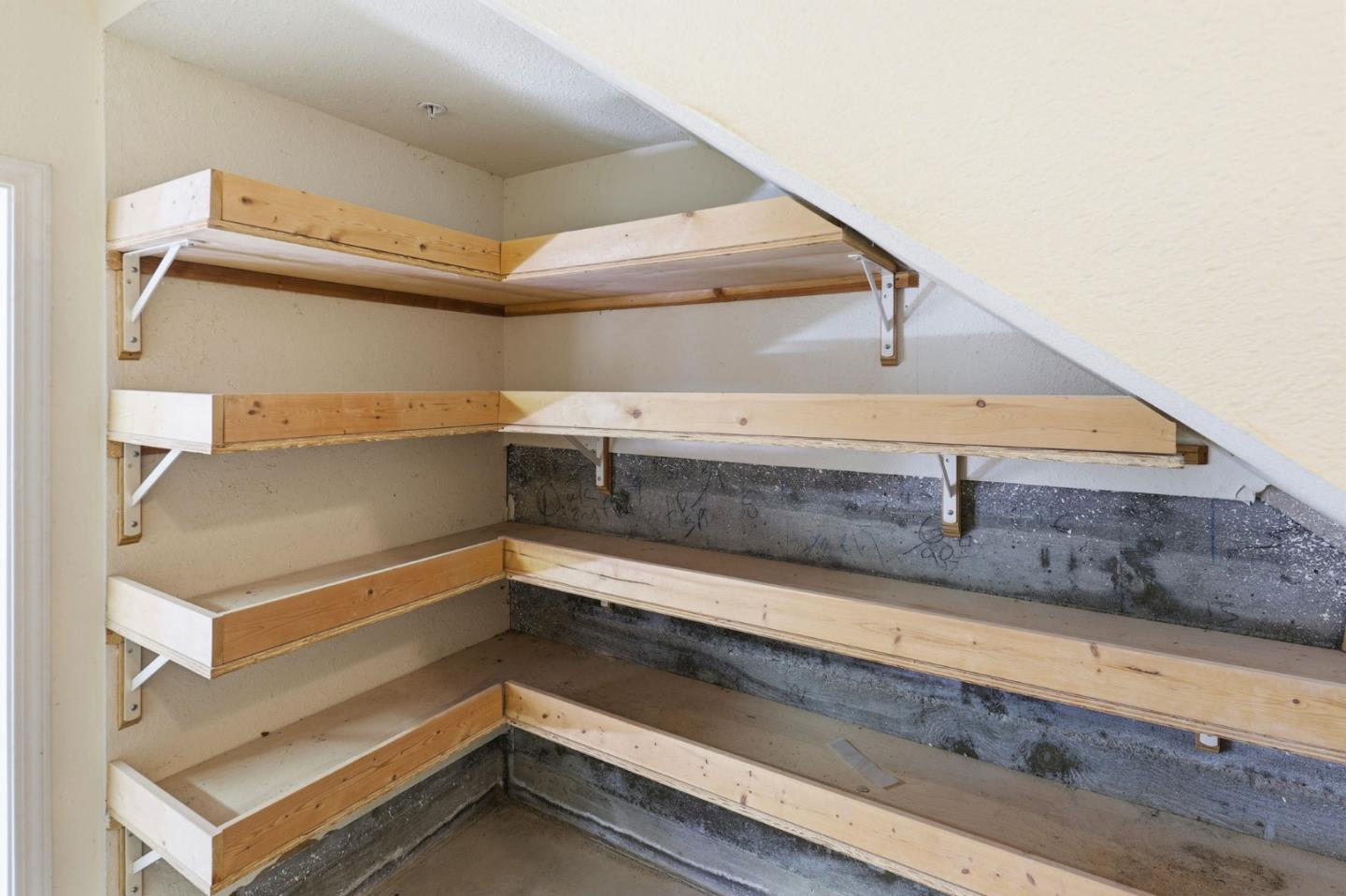 Detail Gallery Image 28 of 65 For 455 Avenue Portola, El Granada,  CA 94019 - 3 Beds | 2/1 Baths