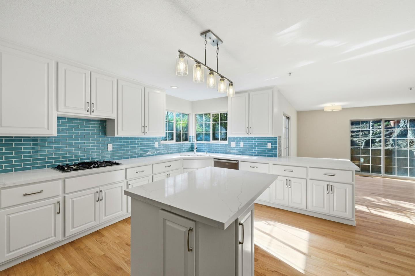 Detail Gallery Image 50 of 65 For 455 Avenue Portola, El Granada,  CA 94019 - 3 Beds | 2/1 Baths